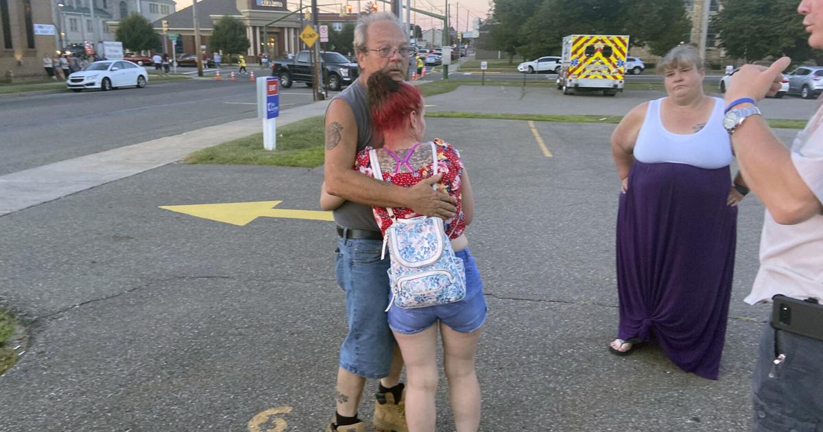Police: Man drives into fundraiser crowd, then kills mom | Way of life