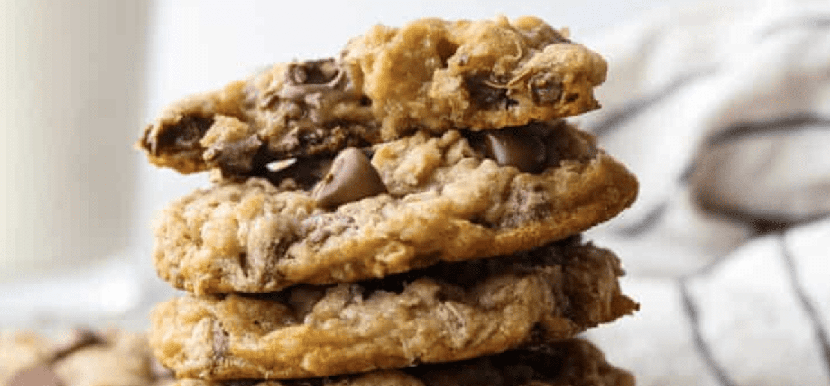 Oatmeal Chocolate Chip Cookies | The Recipe Critic