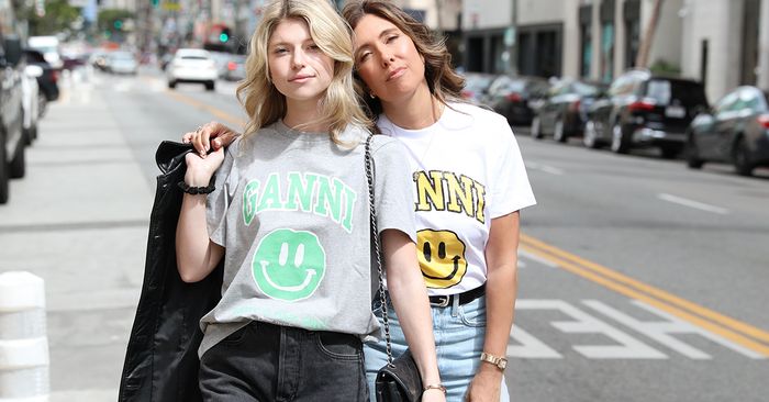 6 Denims Outfits That Are Ageless and Will By no means Really feel Dated