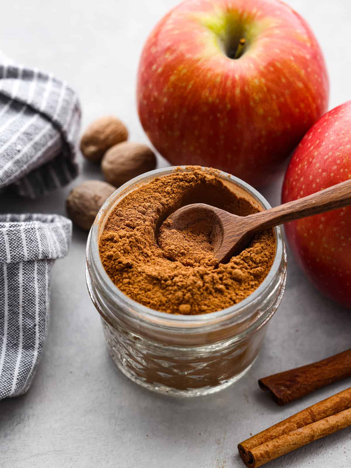 Selfmade Apple Pie Spice | The Recipe Critic