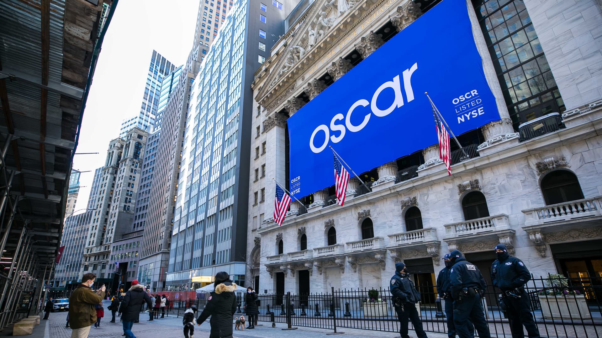 Insurance coverage inventory Oscar Well being is a purchase and may leap almost 40%, Wells Fargo says in improve