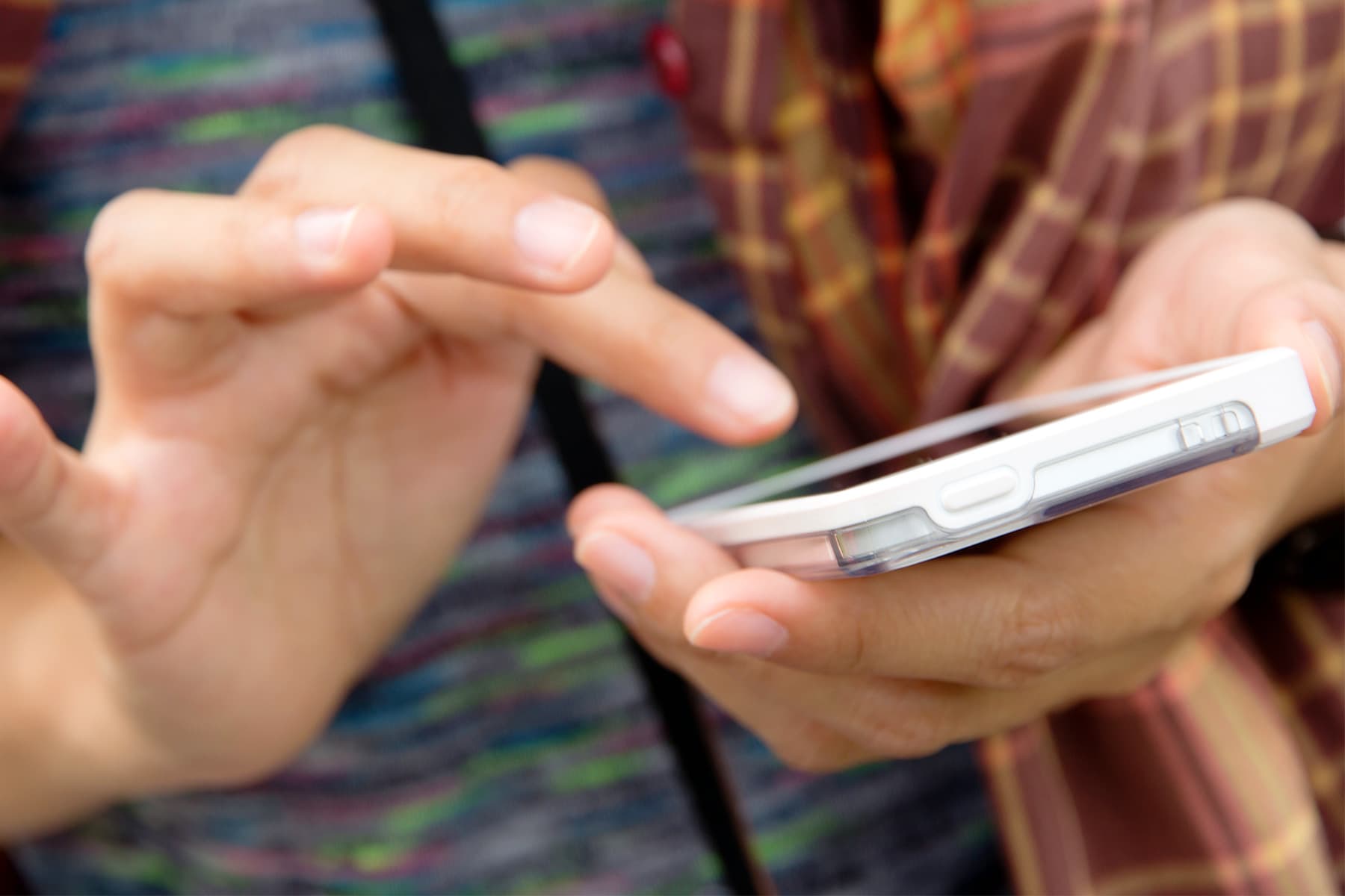 Your Smartphone Is a Haven for Allergens