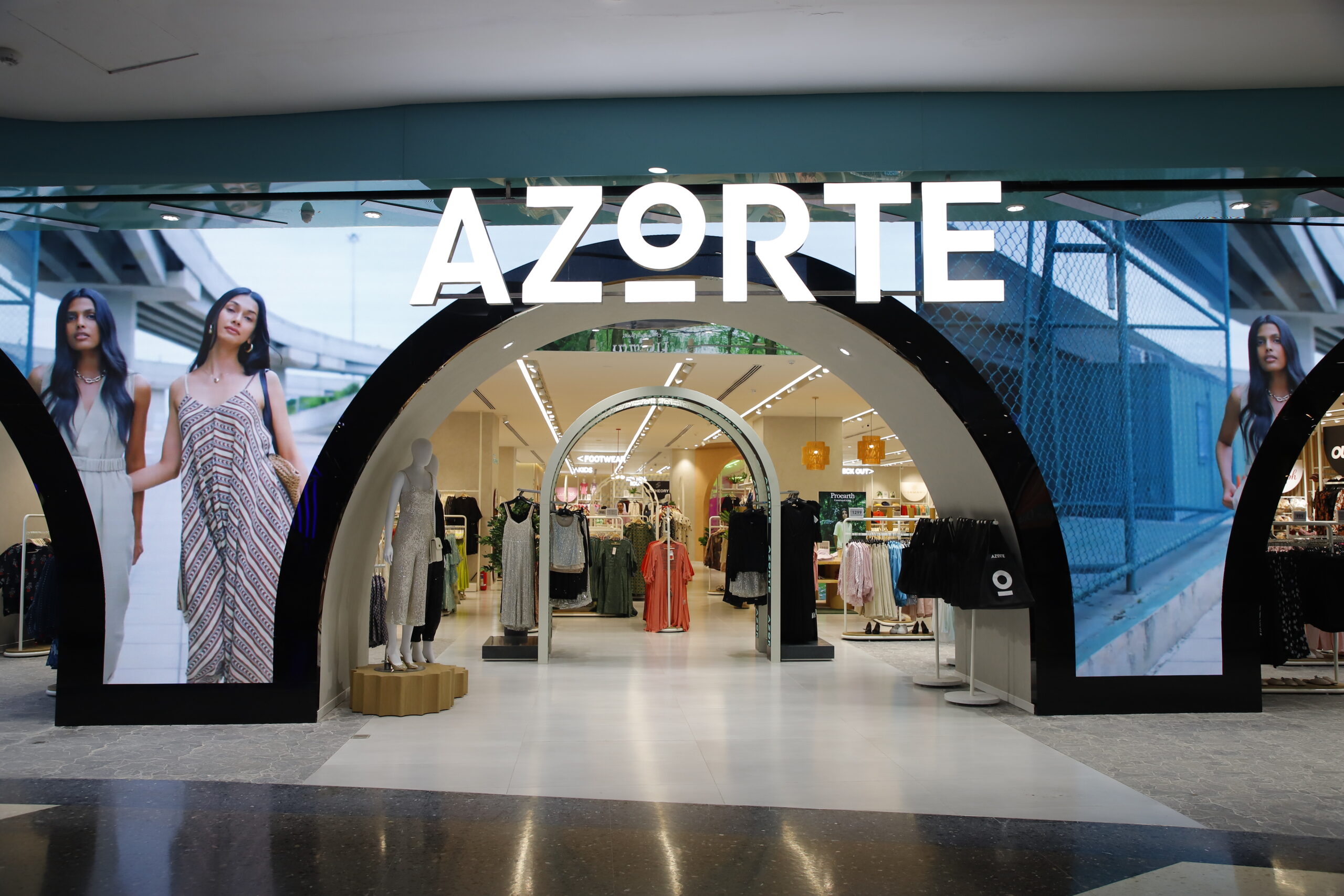 Reliance Retail brings its premium trend and way of life Model, AZORTE to Mumbai Reliance Retail brings its premium trend and way of life Model, AZORTE to Mumbai