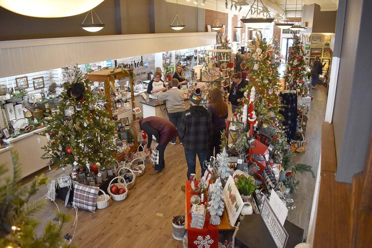 Small Enterprise Saturday site visitors necessary for native companies | Information, Sports activities, Jobs Small Enterprise Saturday site visitors necessary for native companies | Information, Sports activities, Jobs