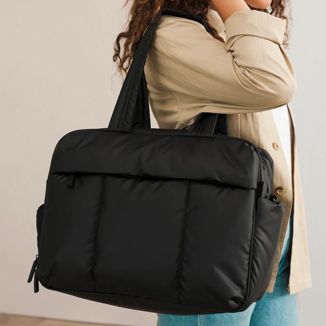 This Calpak Duffel Bag With a 44K+ Waitlist Is in Inventory and on Sale This Calpak Duffel Bag With a 44K+ Waitlist Is in Inventory and on Sale