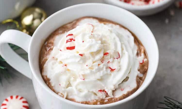 Peppermint Scorching Chocolate | The Recipe Critic