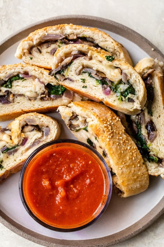Veggie Stromboli with Mushroom, Spinach and Mozzarella Veggie Stromboli with Mushroom, Spinach and Mozzarella