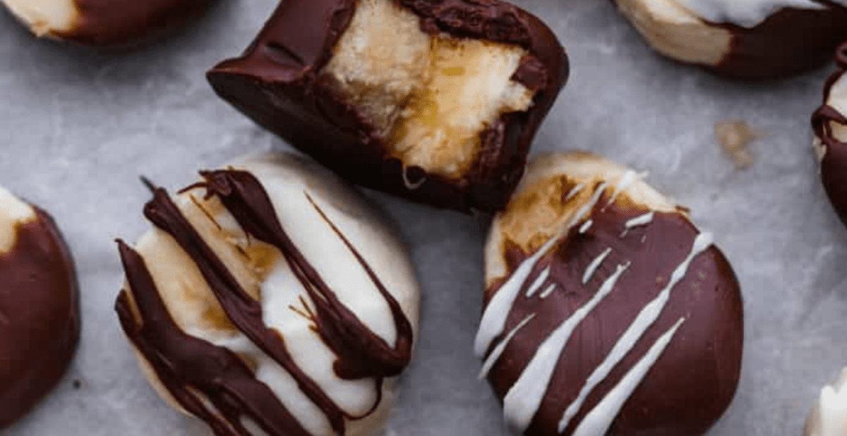 Chocolate Lined Bananas | The Recipe Critic Chocolate Lined Bananas | The Recipe Critic