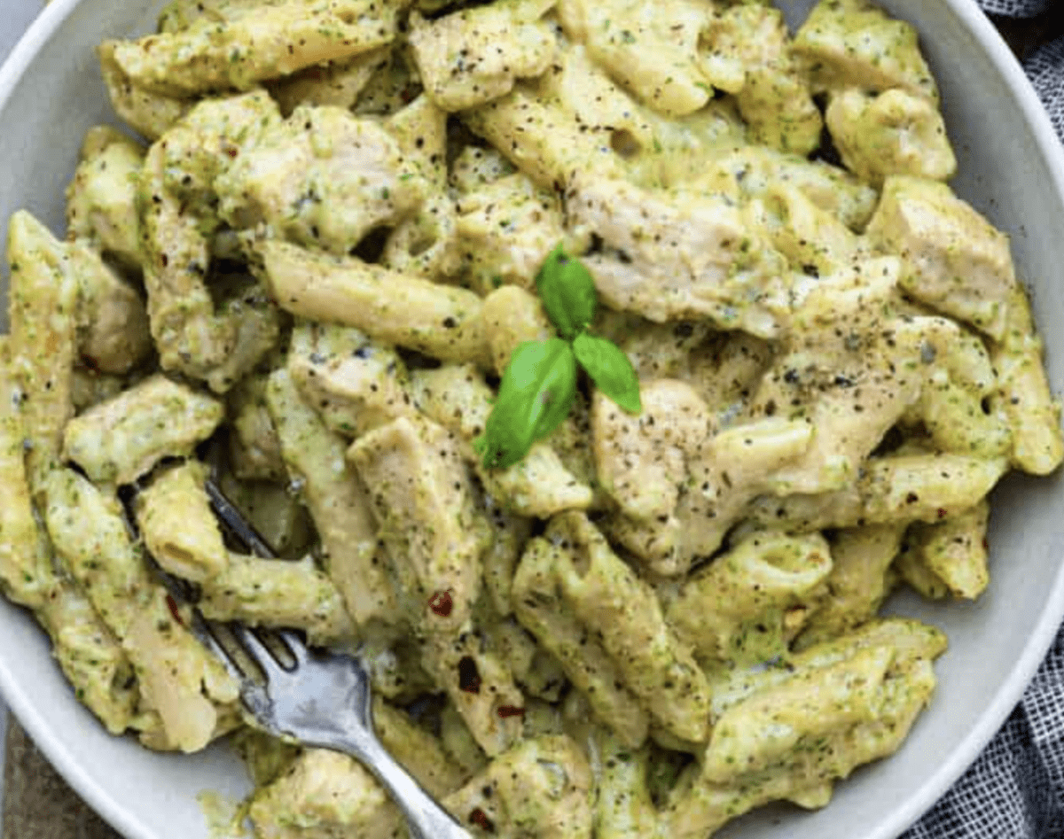 Hen Pesto Pasta | The Recipe Critic Hen Pesto Pasta | The Recipe Critic