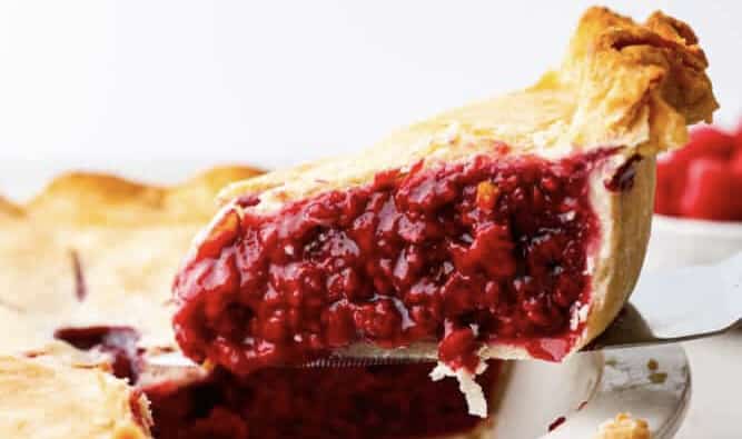 Traditional Raspberry Pie Recipe | The Recipe Critic