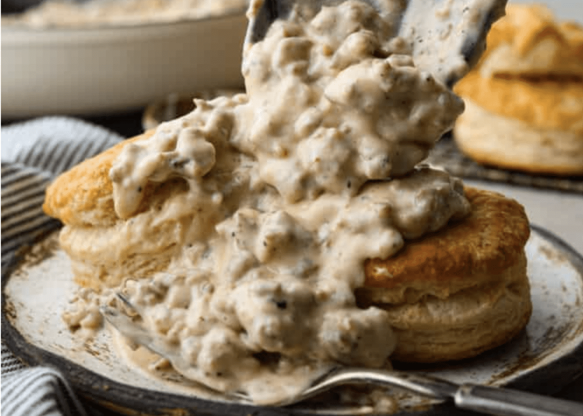 Home made Biscuits and Gravy Recipe Home made Biscuits and Gravy Recipe