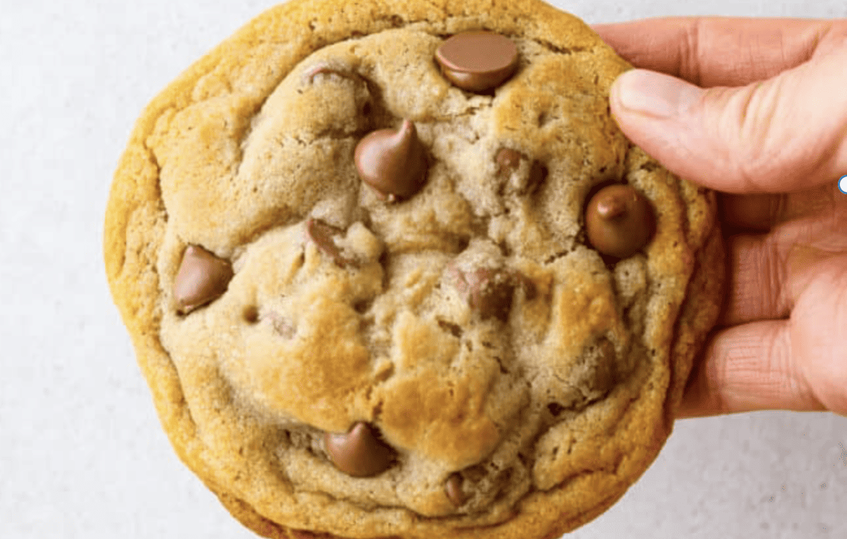Copycat Crumbl Cookies | The Recipe Critic
