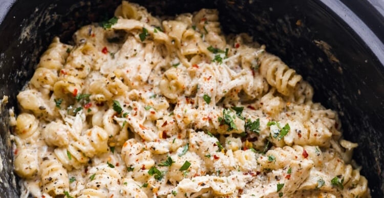Crockpot Parmesan Garlic Rooster Pasta