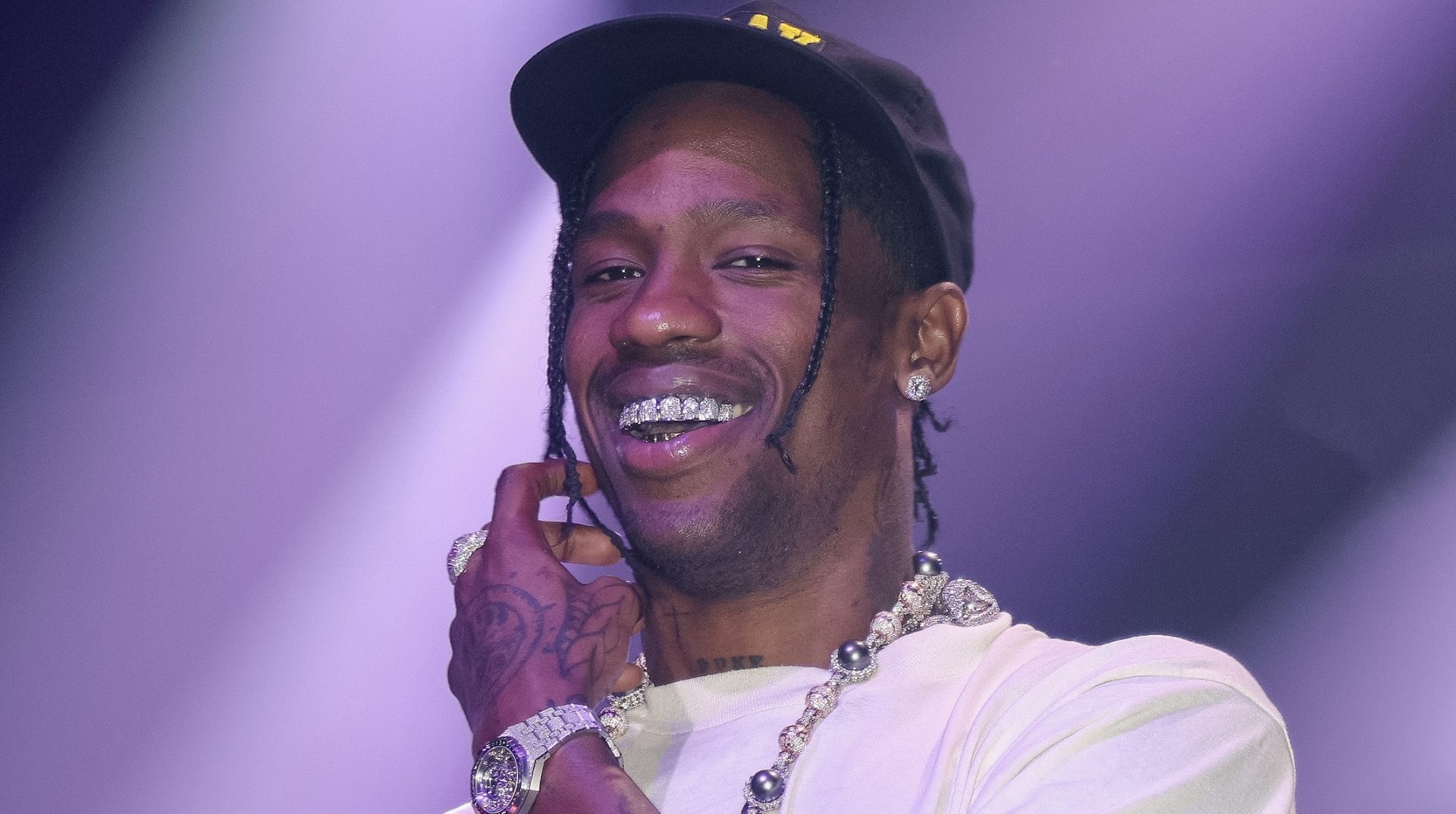 Listeners React To New Travis Scott Album