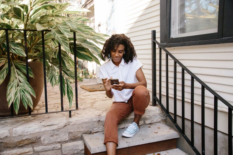 40 Issues to Do on Your Cellphone When You are Bored