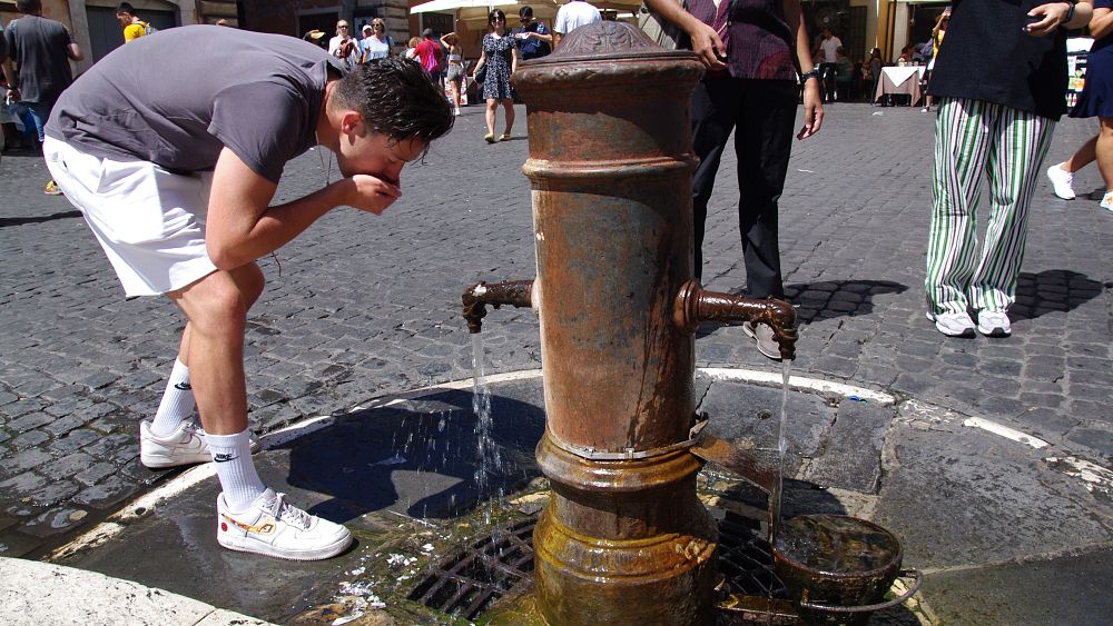 Italy: Vacationers warned to remain out of the solar as Nero heatwave brings extra excessive climate