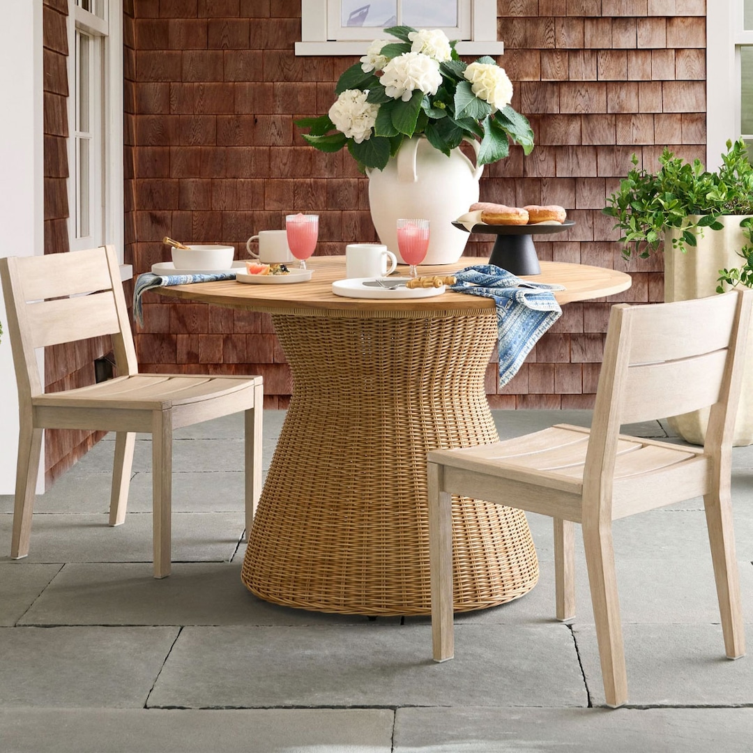 Pottery Barn Put 1000’s of Objects on Sale: Store Offers as Low as 