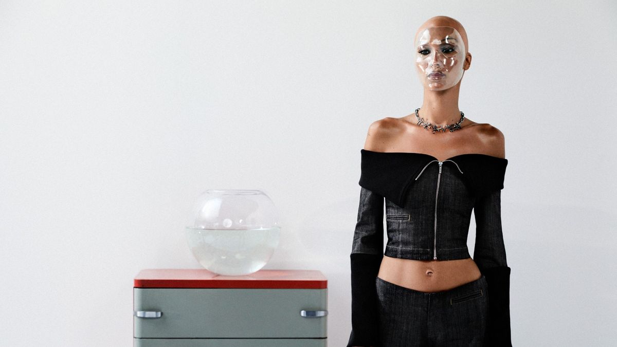 Bella Hadid Stars in Marc Jacobs’ Fall 2023 Marketing campaign