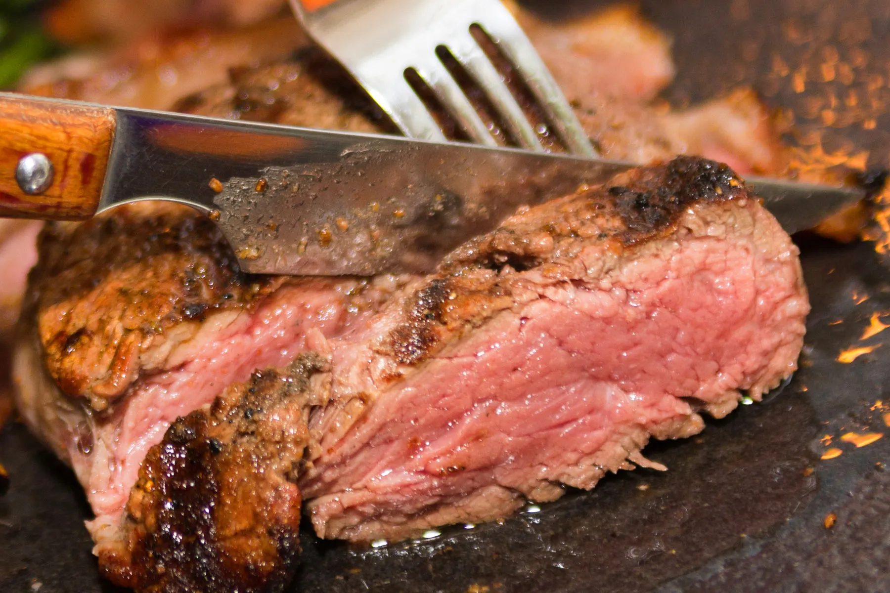 Simply 2 Servings of Crimson Meat Per Week Raises Your Diabetes Threat