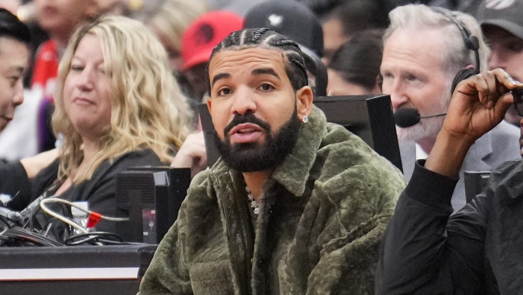 Drake Secures thirteenth No. 1 Album, ‘For All The Canines’ Tops Billboard 200 – VIBE.com