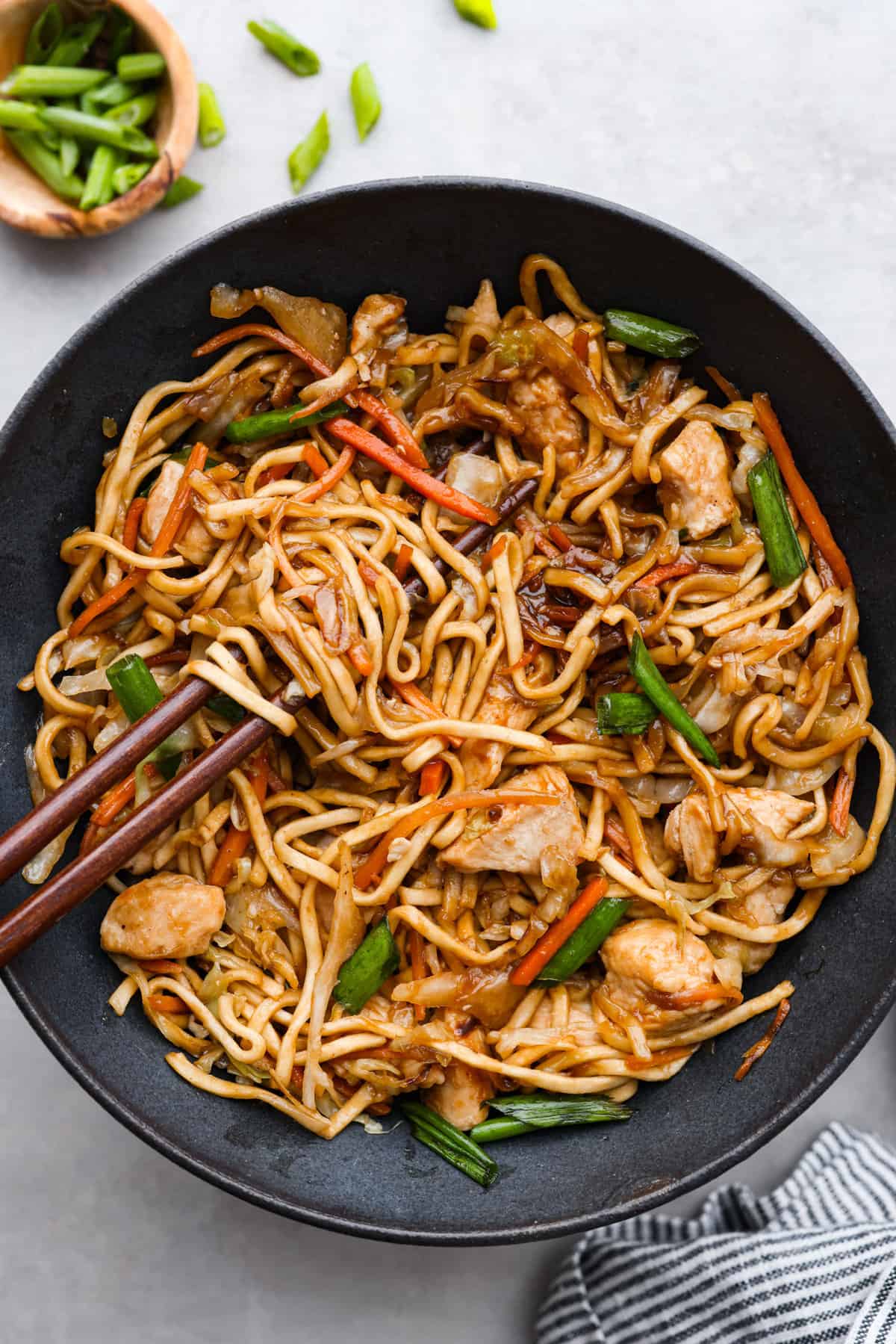 Straightforward Rooster Chow Mein Recipe