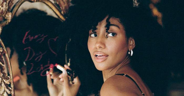 The Dos and Don’ts of Carrying and Shopping for Lingerie