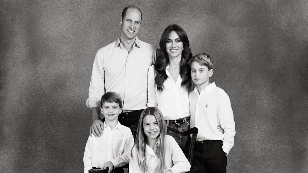 Kate Middleton and Prince William launch tremendous modern Christmas card photograph with George, Charlotte and Louis – see photograph