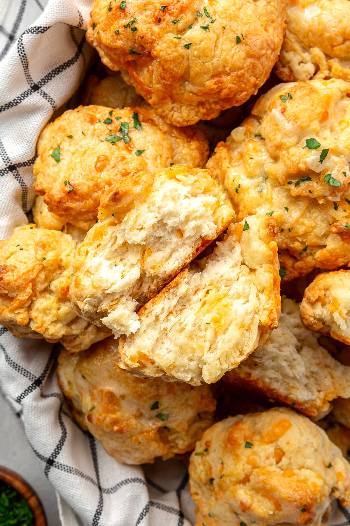 Cheddar Biscuits – Skinnytaste Cheddar Biscuits – Skinnytaste