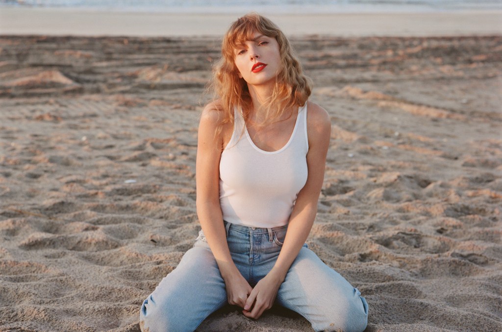 Taylor Swift’s ‘1989 (Taylor’s Model)’ Once more Tops Billboard 200 – Billboard