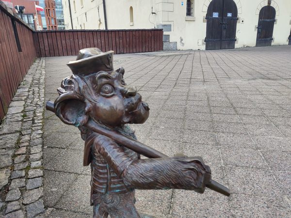 Gdański Lew Hewelion – Atlas Obscura Gdański Lew Hewelion – Atlas Obscura