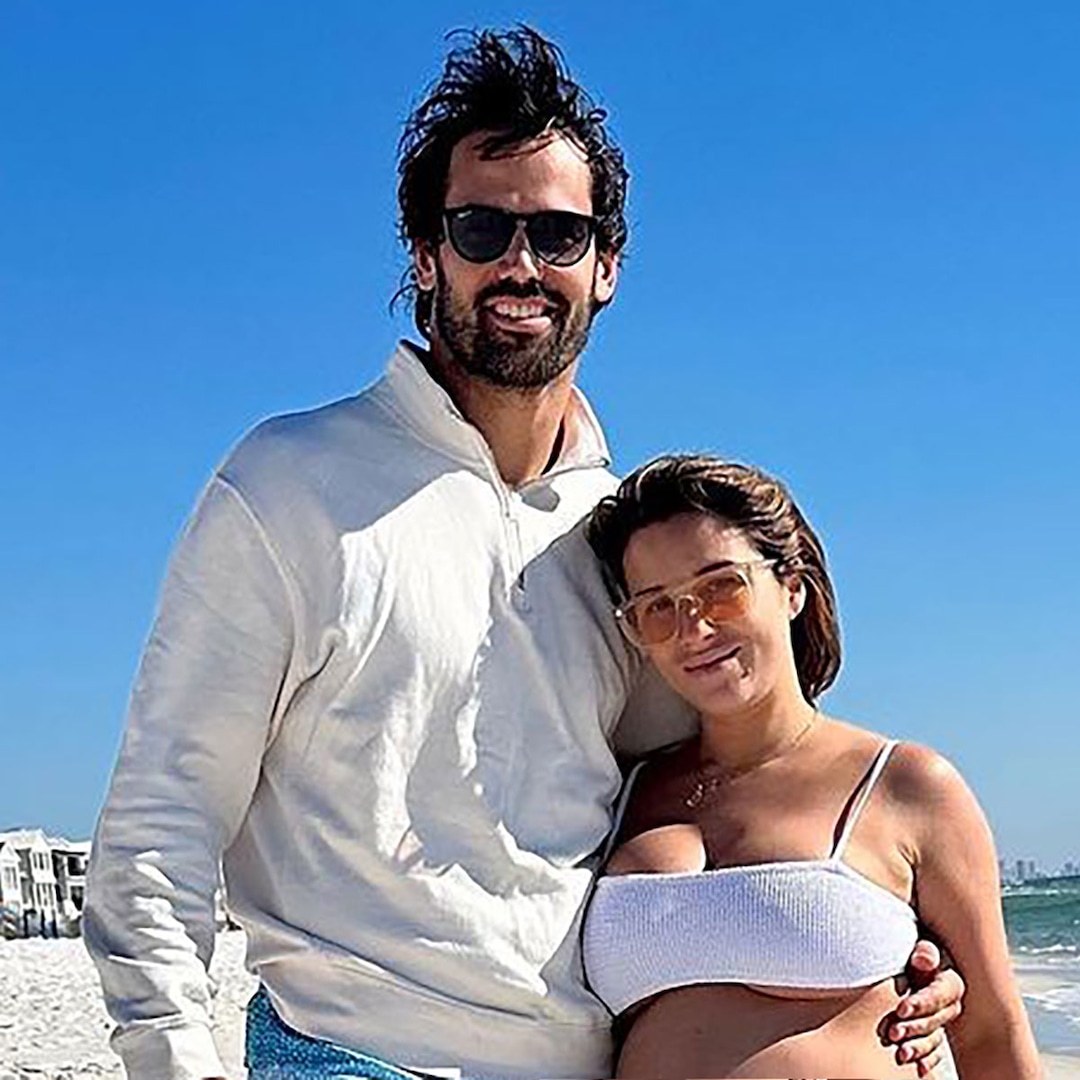Jessie James Decker Enjoys Seaside Journey With “Large Daddy” Eric Decker Jessie James Decker Enjoys Seaside Journey With “Large Daddy” Eric Decker