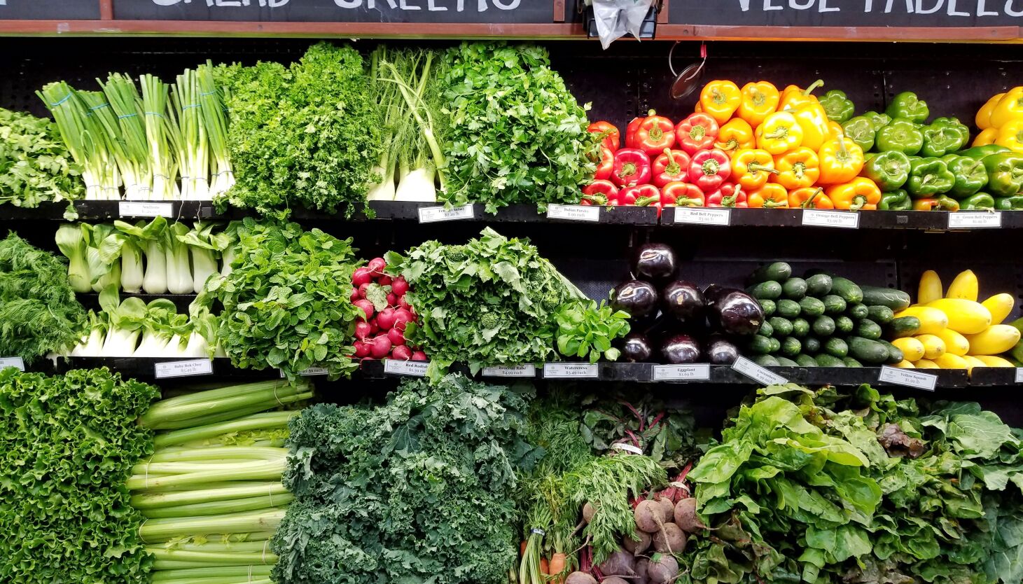 9 superfoods with bodily and psychological well being advantages