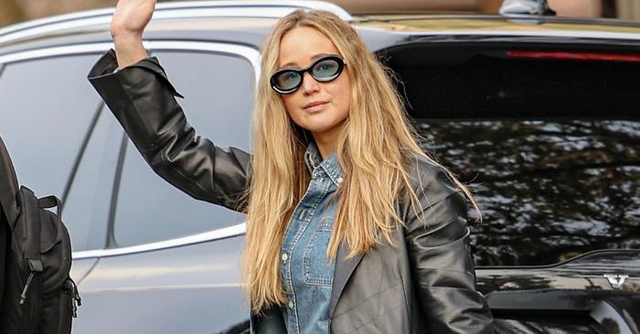 Jennifer Lawrence Simply Wore 2024’s Leather-based Blazer Pattern