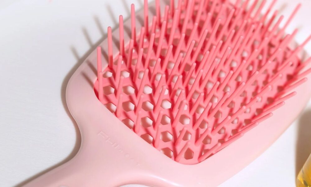This Detangling Hair Brush Is Going So Viral, 10,000 Folks Purchased It
