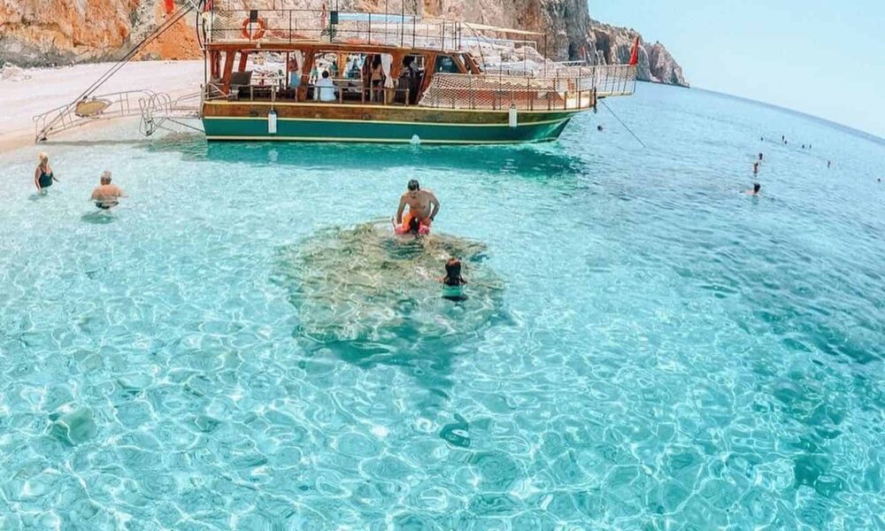 Alanya Boat Excursions: Which is the Finest Tour For You?