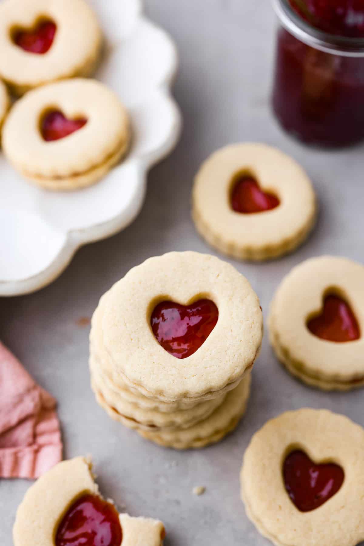Jammie Dodgers | The Recipe Critic