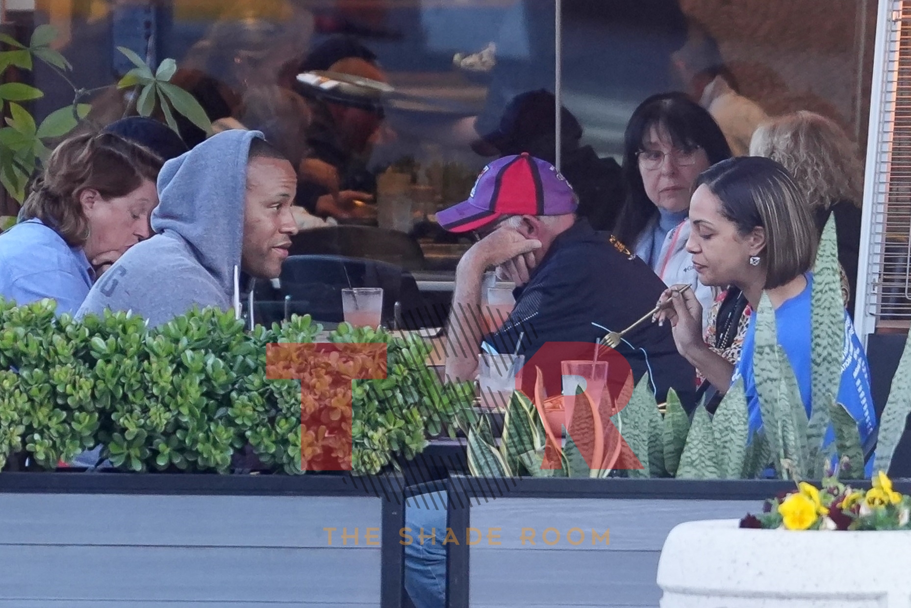 DeVon Franklin Is Noticed With A Thriller Girl (PHOTOS)