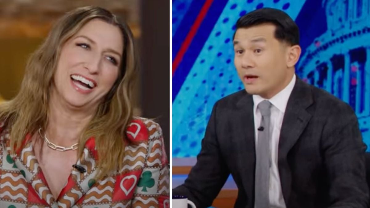 Chelsea Peretti Roasts Host Ronny Chieng