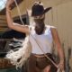 Beyonce Lassos in Open Leather-based Cowgirl-Themed Pants: Pictures – Hollywood Life Beyonce Lassos in Open Leather-based Cowgirl-Themed Pants: Pictures – Hollywood Life