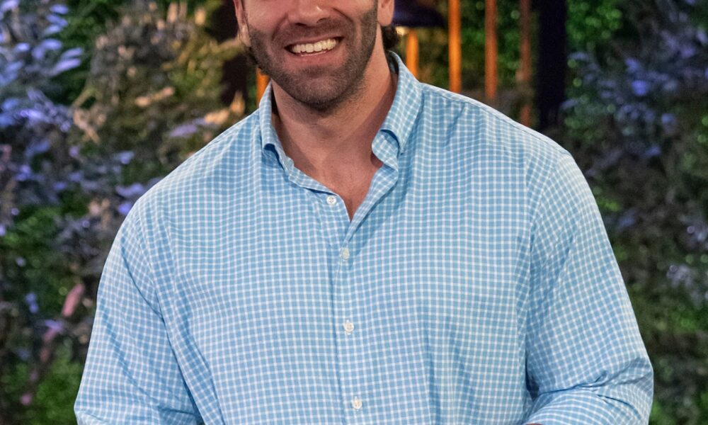 Love Is Blind’s Trevor Responds to Off-Display screen Girlfriend Declare