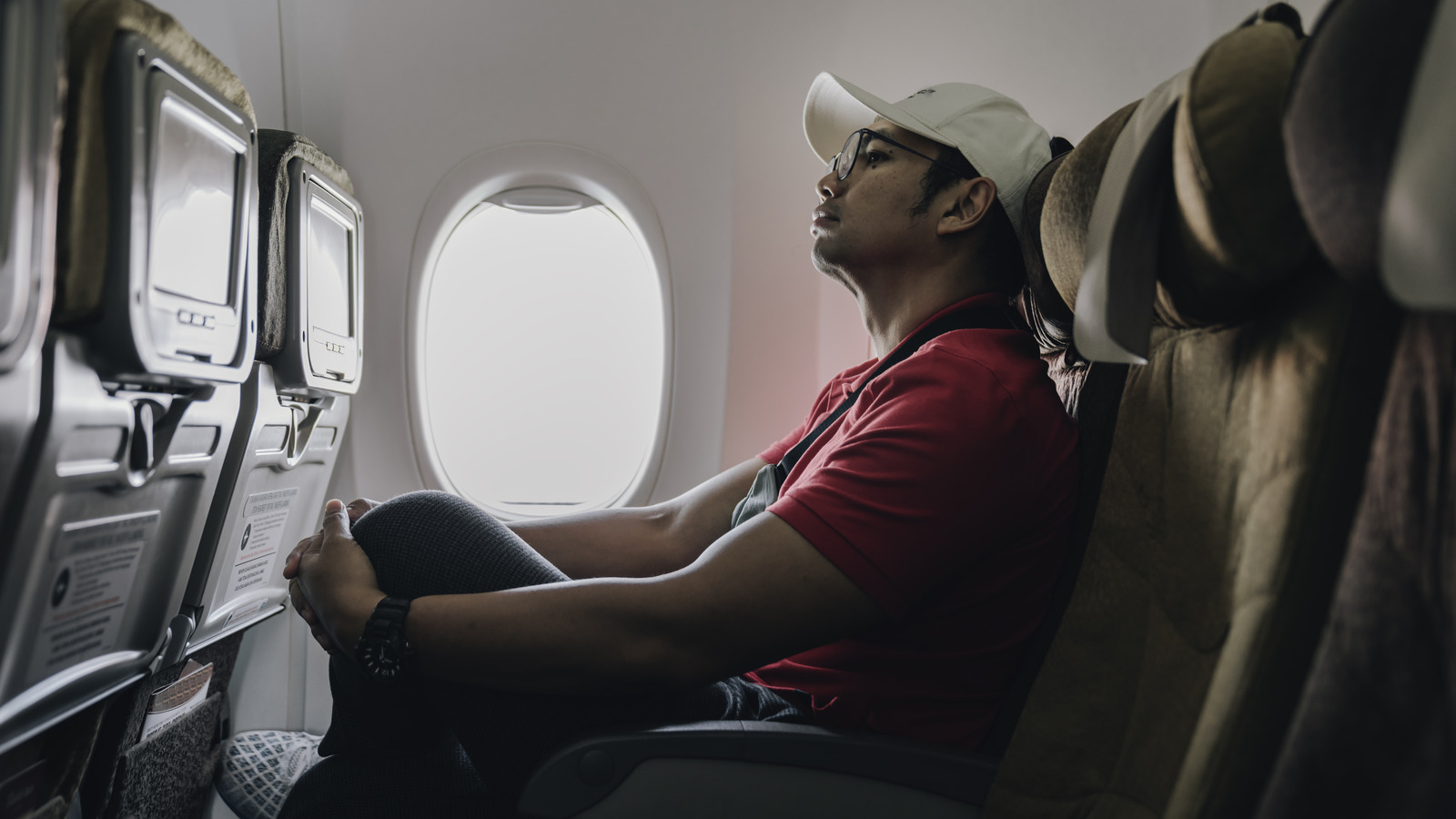 The Window Seat On A Aircraft Is not As Nice As You Assume. This is Why The Window Seat On A Aircraft Is not As Nice As You Assume. This is Why