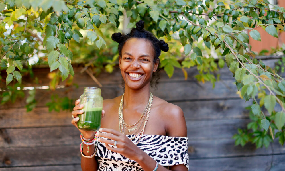 How Does Meals Have an effect on Your Pores and skin? An Knowledgeable Breaks It Down