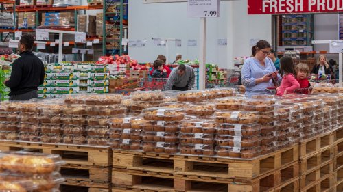 Costco Bakery Secrets and techniques You’ll Want You Knew Sooner