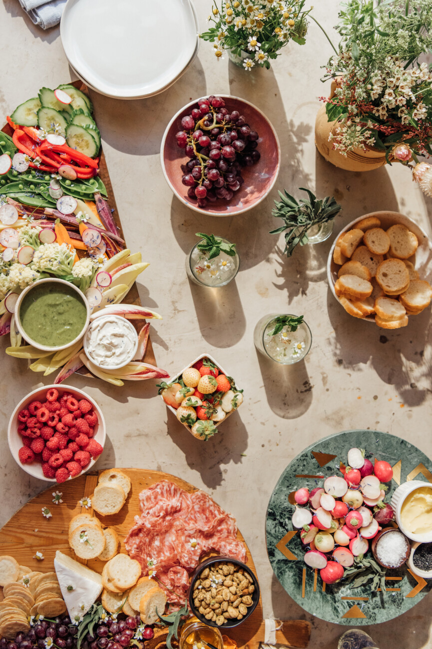 Prime 10 Spring Substances to Enhance Your Intestine Well being