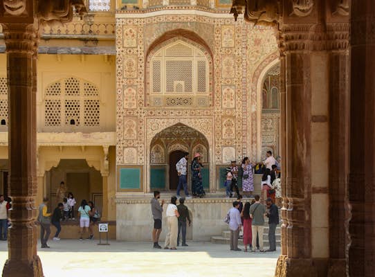 Take a tour of Jaipur’s historical past, tradition and meals