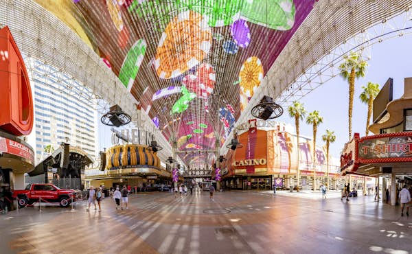 One of the best strolling tour of the Strip, Las Vegas