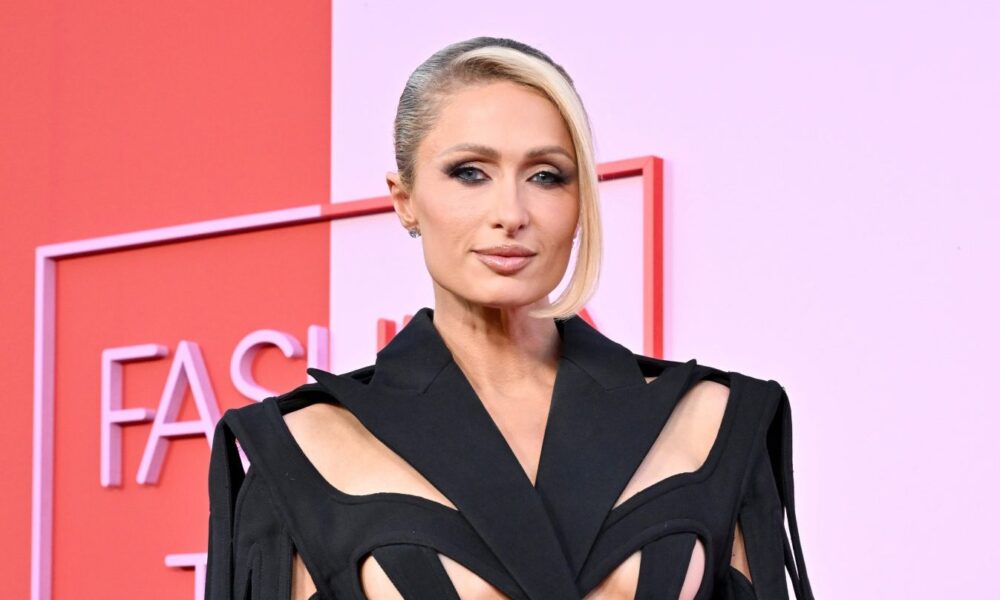 Paris Hilton Posts Photographs Of Her Child Lady For The First Time