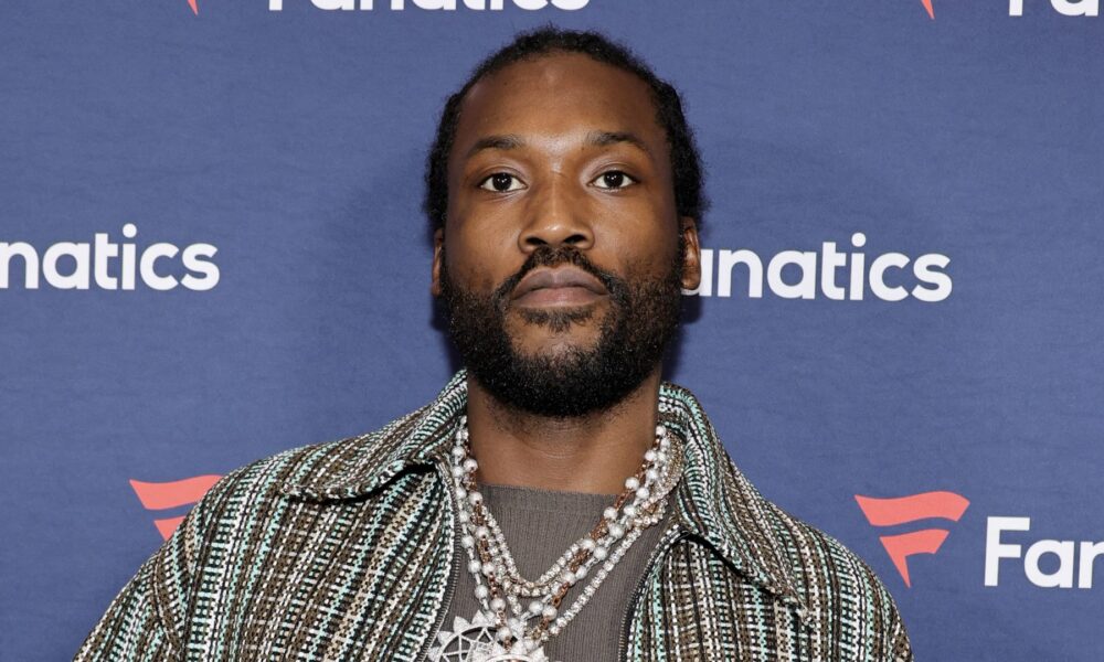 Meek Mill Goes Viral W/ Fisher Problem, Social Reacts (Video)