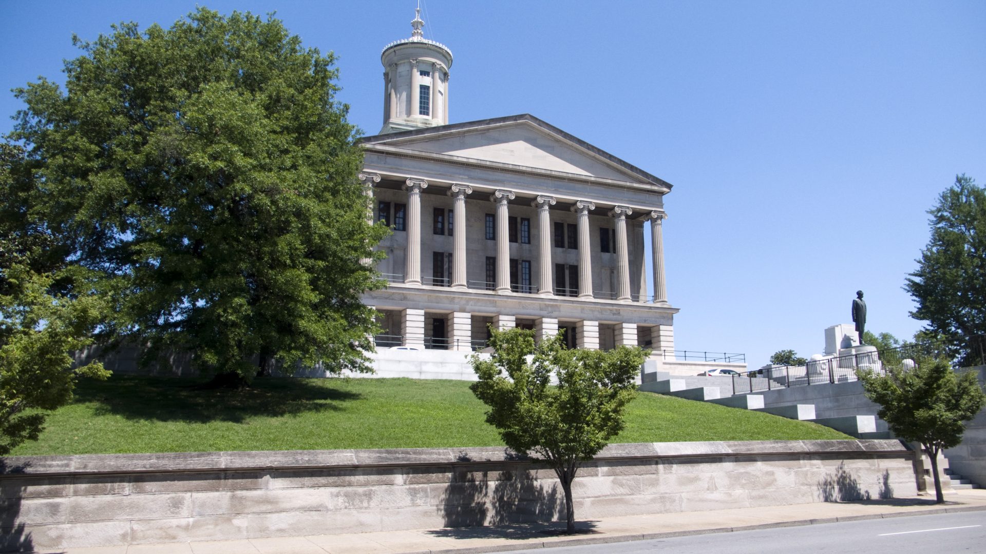 Tennessee Passes Invoice Letting Academics, College Employees Be Armed