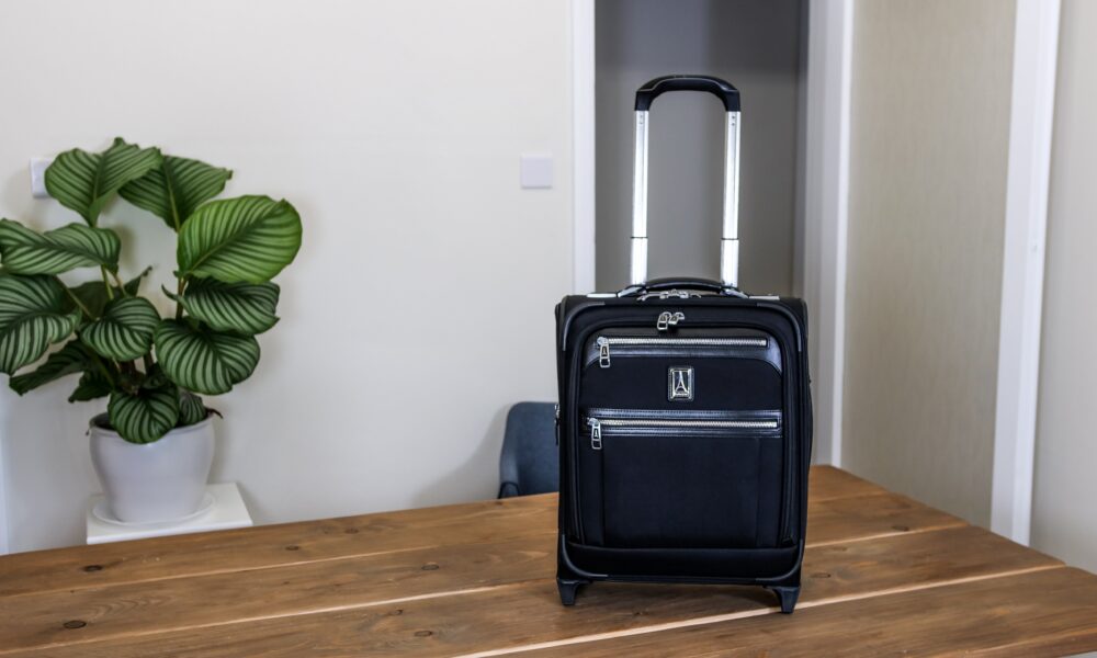 Travelpro Platinum Elite Softside Baggage Overview [Video]